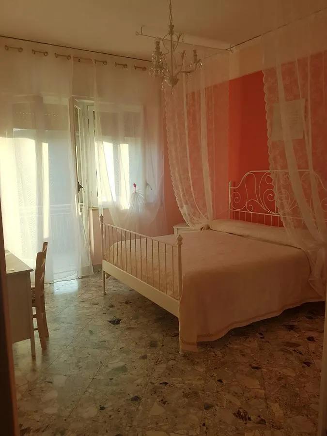 *** Bed & Breakfast La Luna Di Pippo Napoli Italia